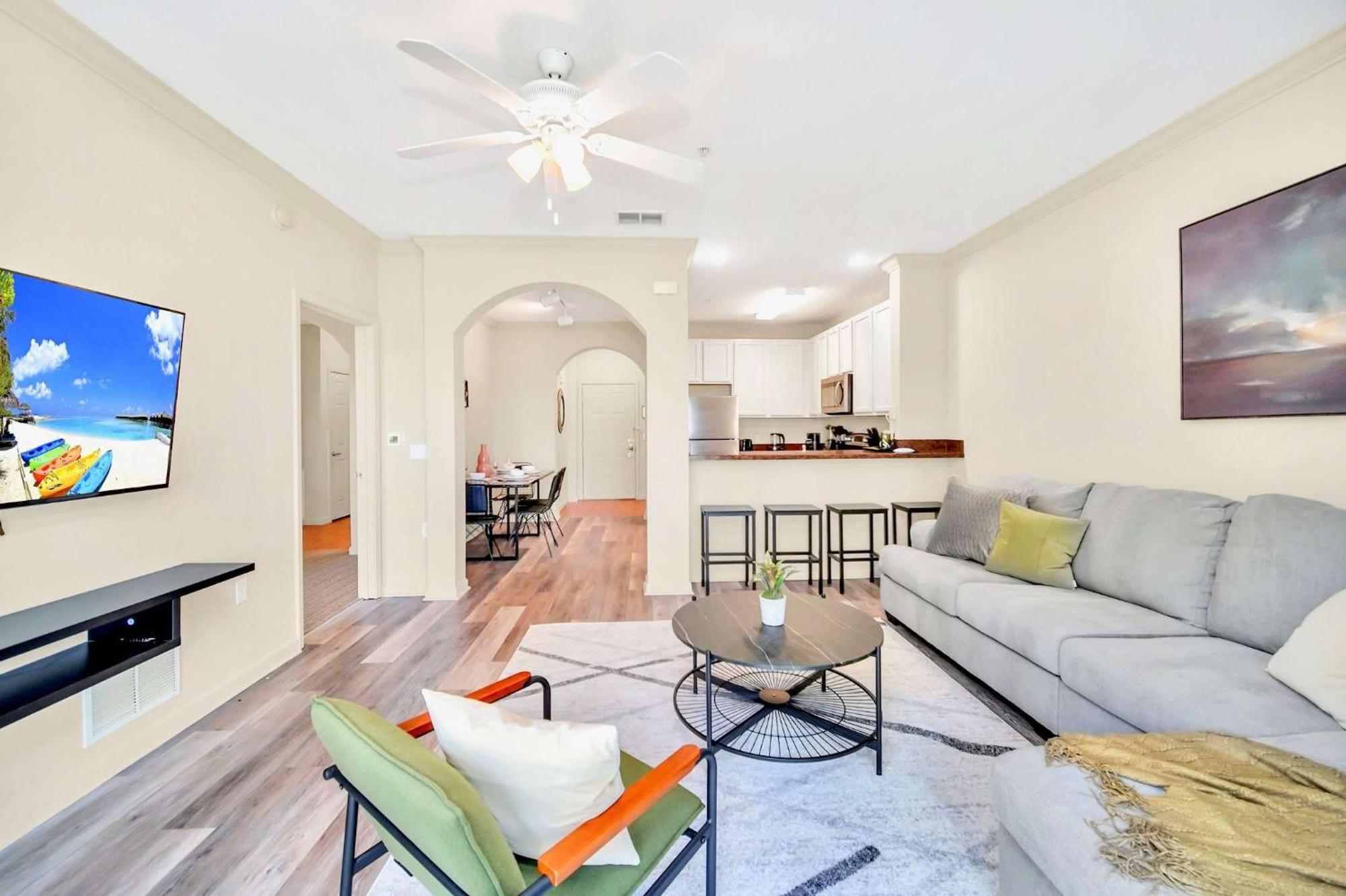 Modern 2Br Condo - Hot Tub And Pool - Near Disney أورلاندو المظهر الخارجي الصورة