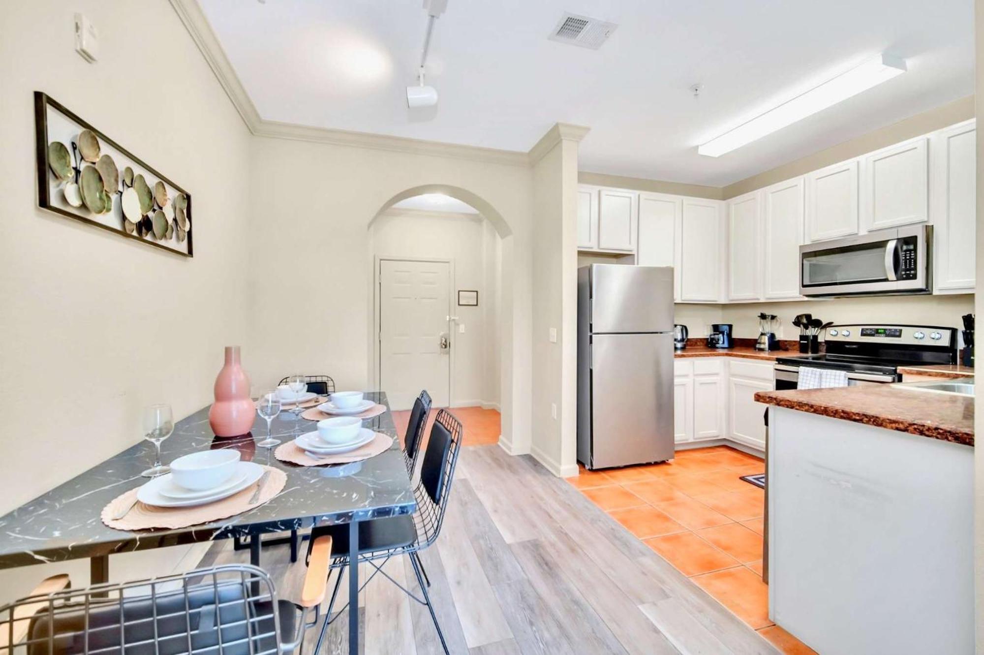 Modern 2Br Condo - Hot Tub And Pool - Near Disney أورلاندو المظهر الخارجي الصورة